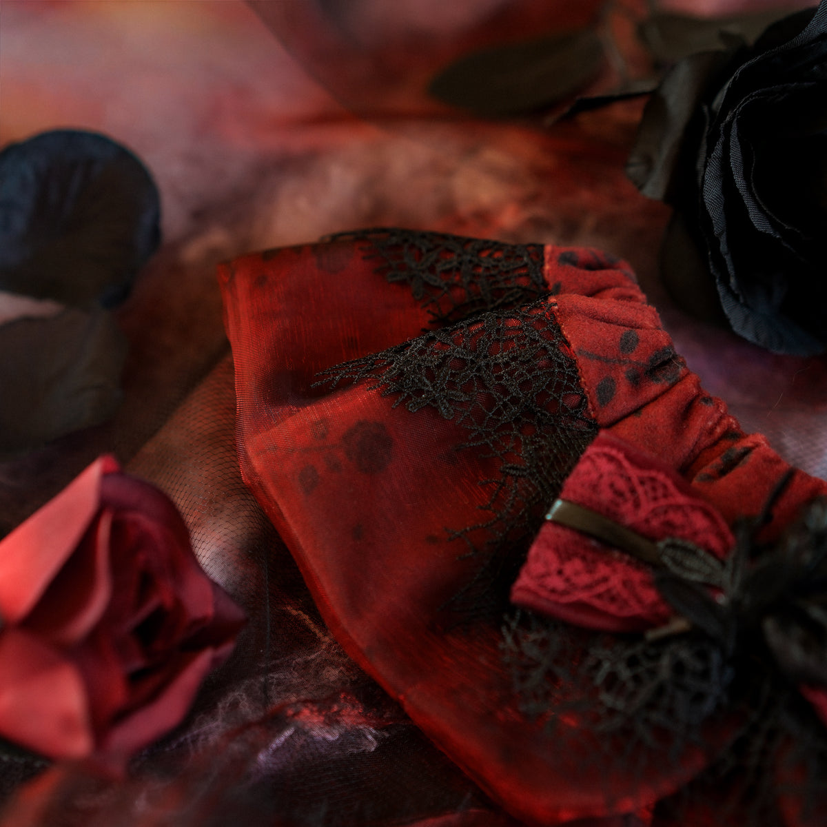 The Dark Rose Capelet｜Halloween'26