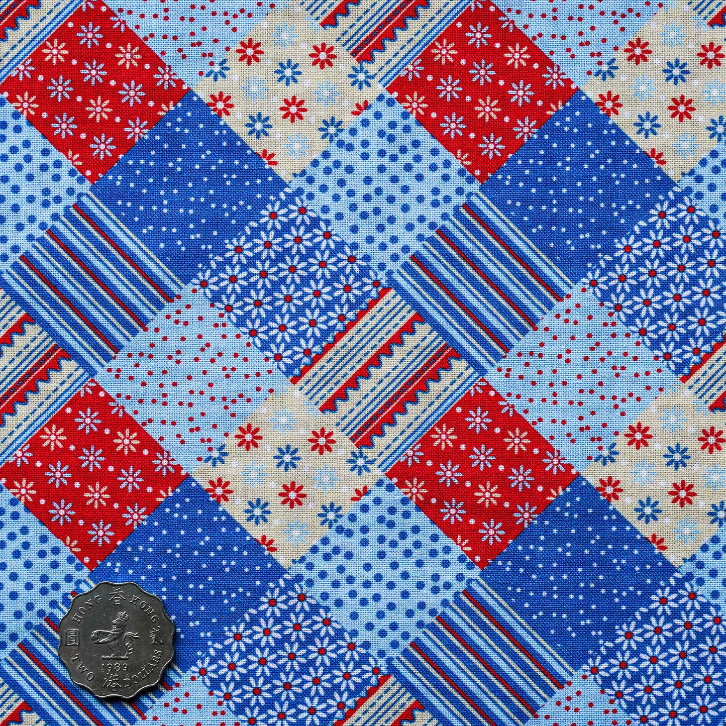 TFTA0220 Floral patchwork Blue