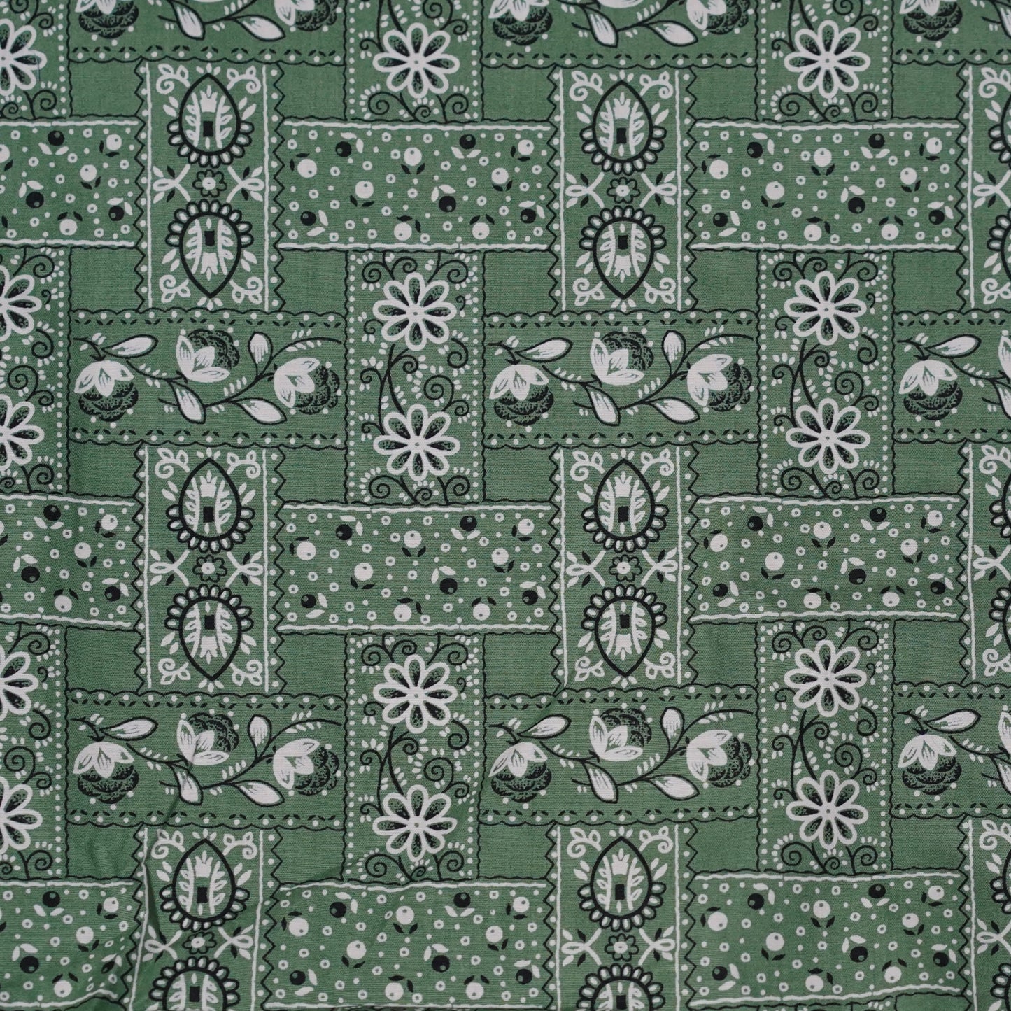 TFJP0159 Green Paisley woven print