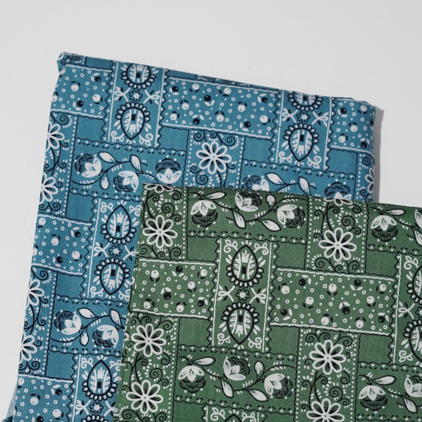 TFJP0160 Blue Paisley woven print